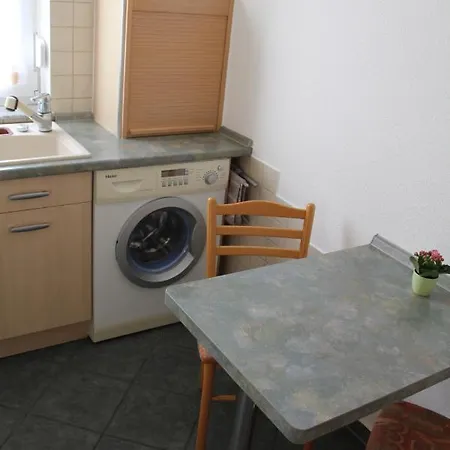 Appartement Spitzen-ferienwohnung In Der Spitzenstadt