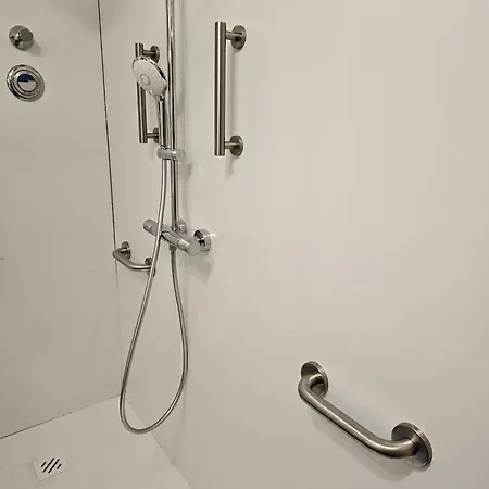 Spitzen-ferienwohnung In Der Spitzenstadt Appartement