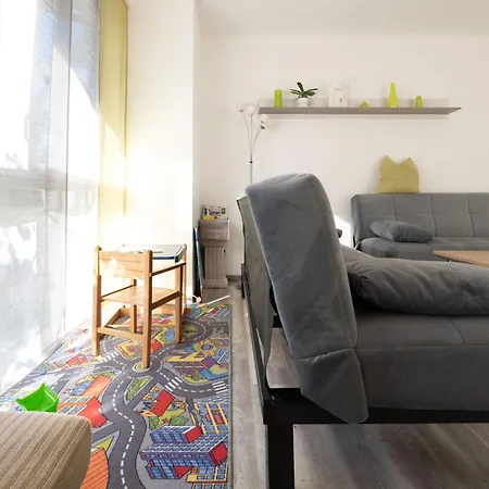 Spitzen-ferienwohnung In Der Spitzenstadt Plauen