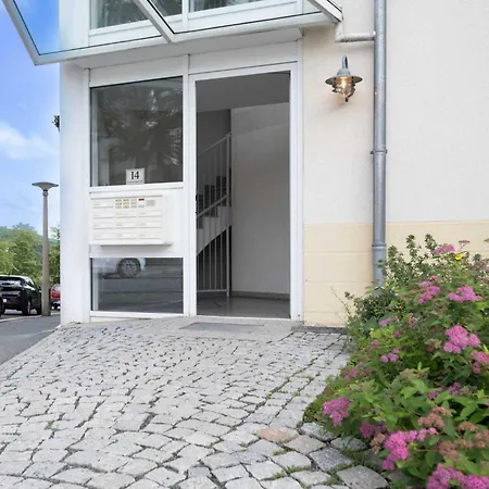 Spitzen-ferienwohnung In Der Spitzenstadt