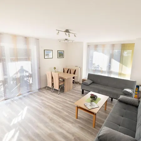 Spitzen-ferienwohnung In Der Spitzenstadt Apartment Plauen