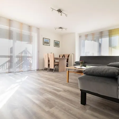 Spitzen-ferienwohnung In Der Spitzenstadt